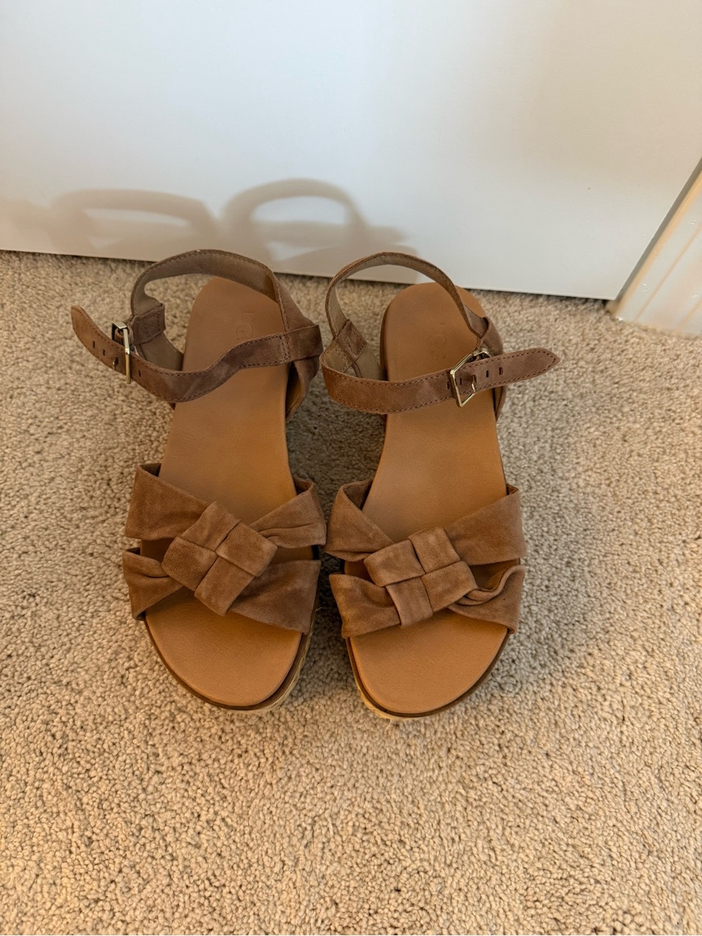 UGG Tan Suede Knot Front Ankle-Strap Platform Sandals